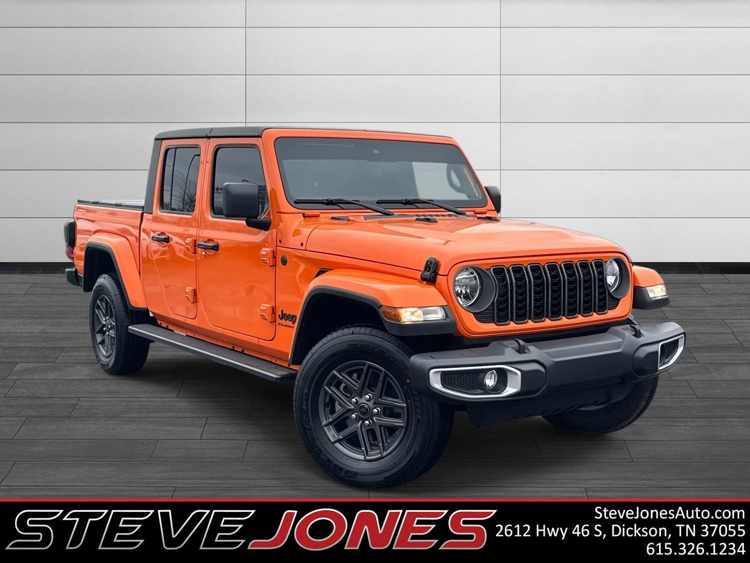 Used 2025 Jeep Gladiator Sport image 1