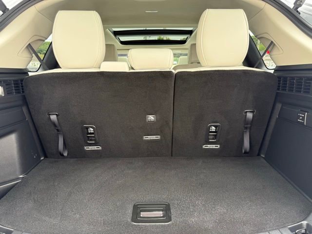 Used 2024 MAZDA CX-90 3.3 Turbo w/ Premium Plus Pkg image 13