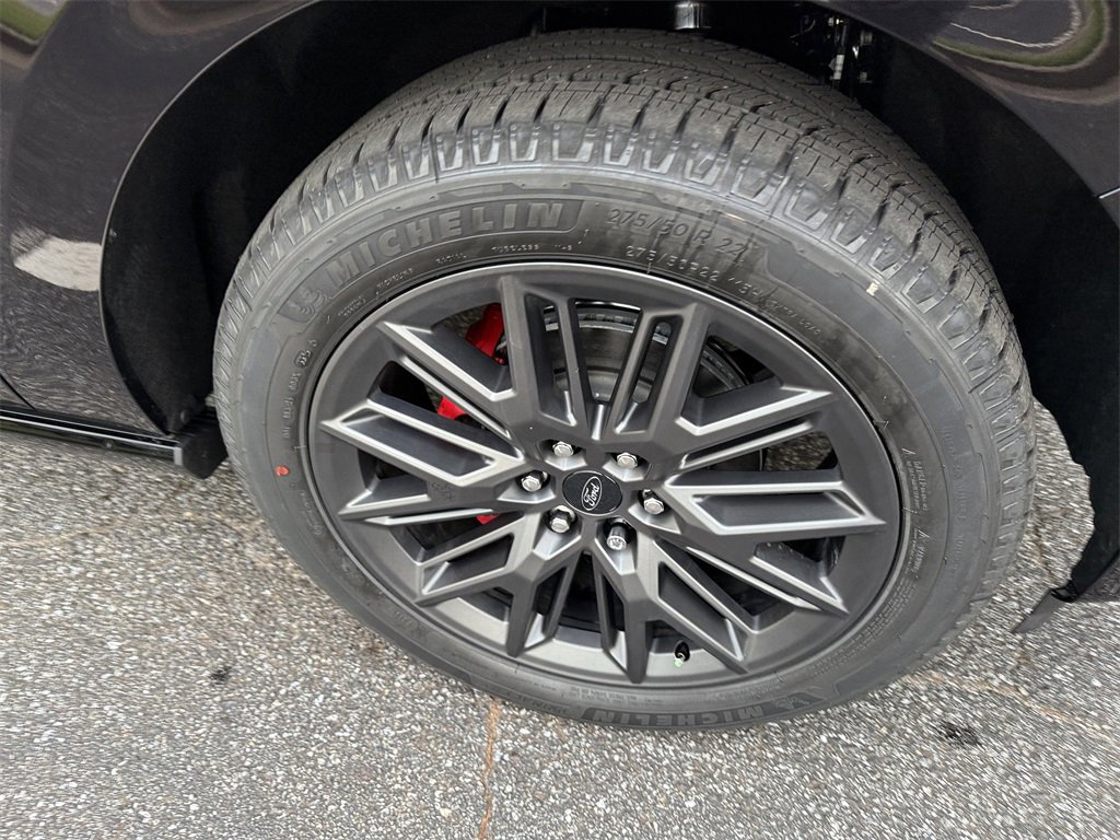 New 2025 Ford Expedition Max Platinum w/ Stealth Performance Package image 12