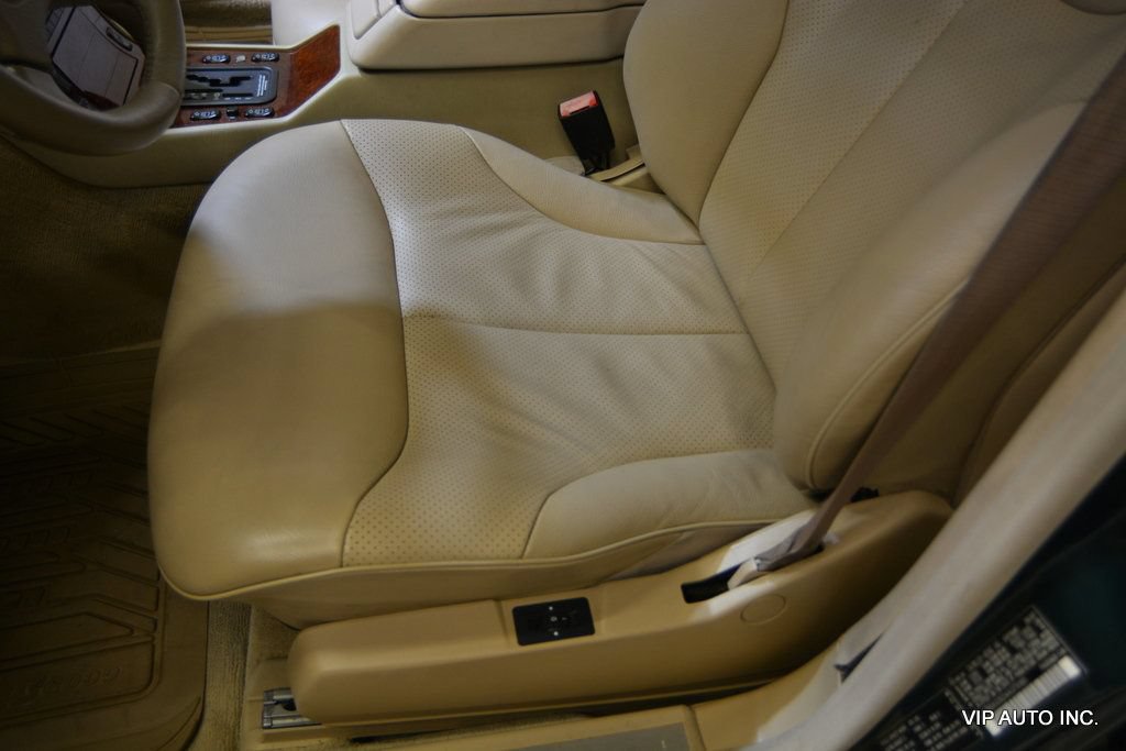 Used 1998 Mercedes-Benz S 320 image 21
