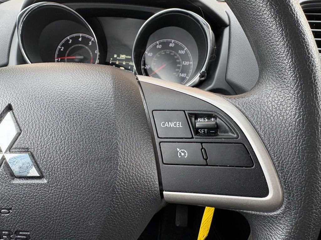 Used 2025 Mitsubishi Outlander Sport ES image 27