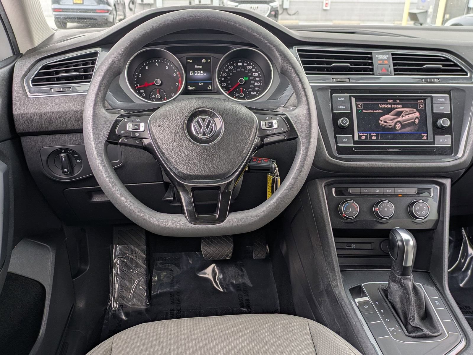 Used 2019 Volkswagen Tiguan S FWD image 8