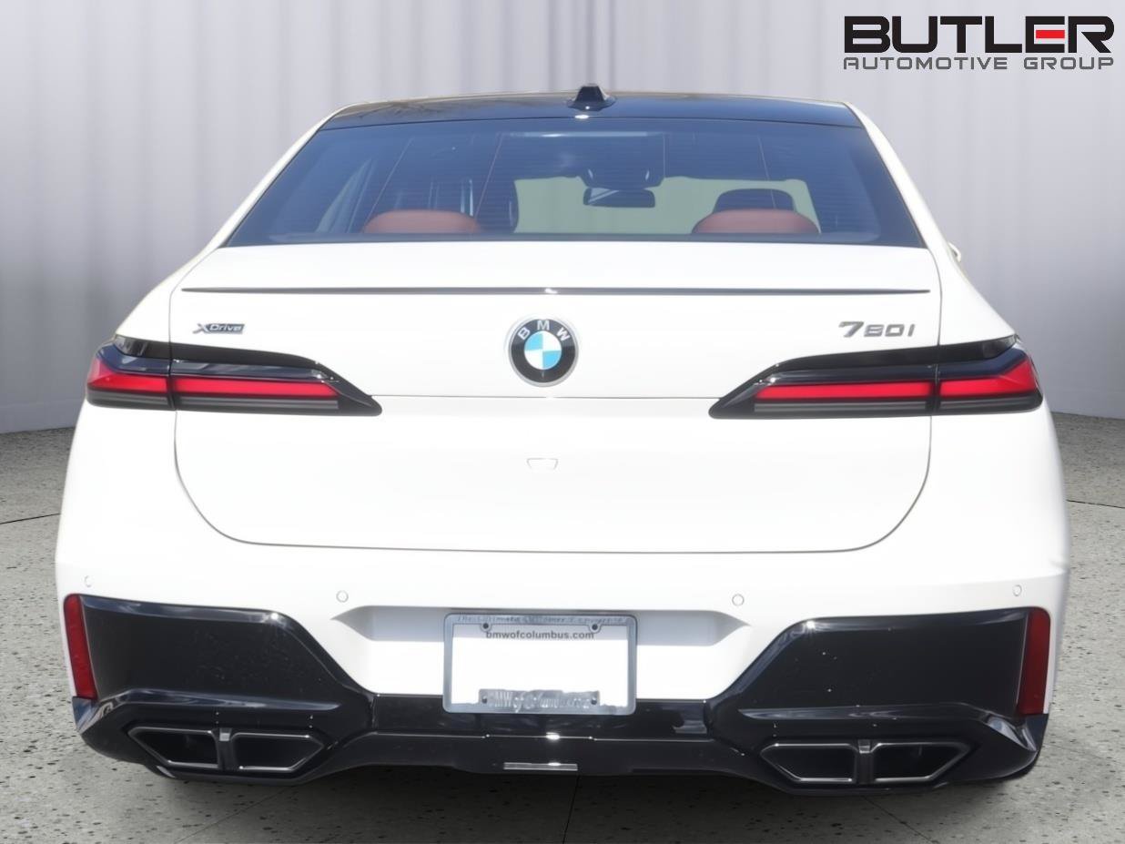 Used 2026 BMW 760i xDrive w/ Executive Package AWD/4WD image 6