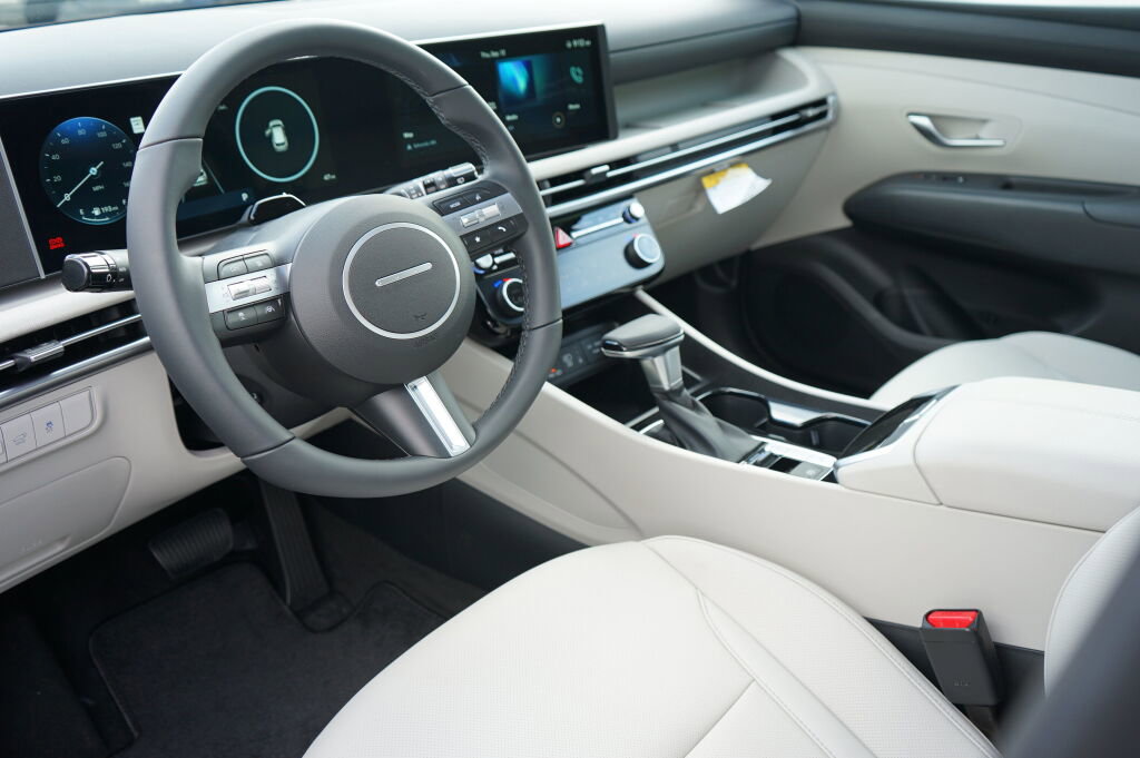 New 2025 Hyundai Tucson SEL image 12