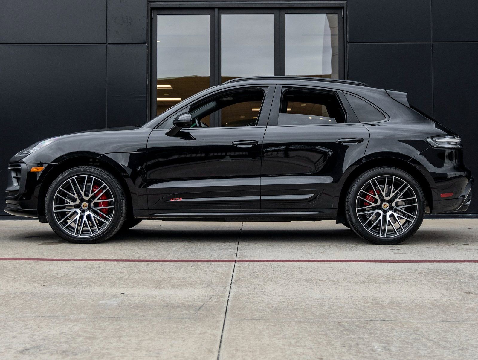 Used 2023 Porsche Macan GTS video 2