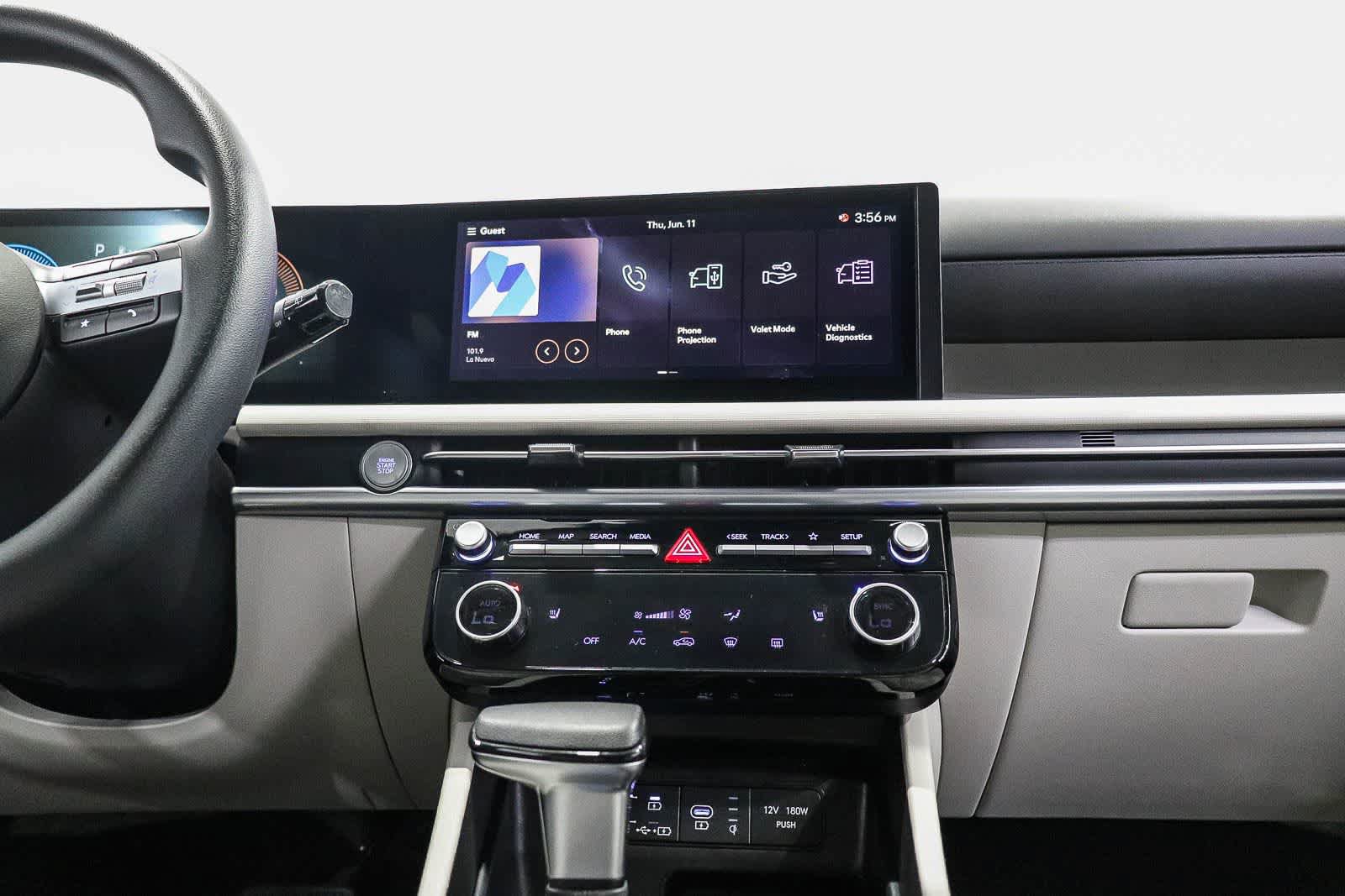 Used 2025 Hyundai Tucson SEL FWD image 13