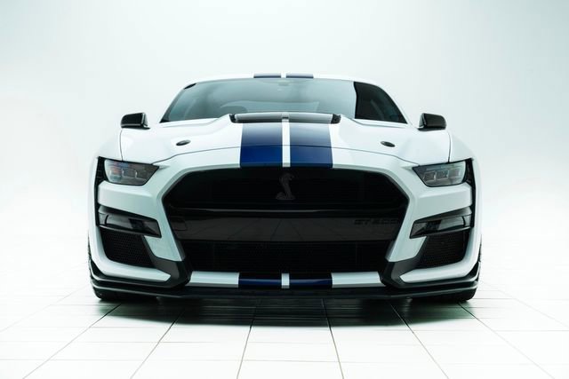 Used 2021 Ford Mustang Shelby GT500 w/ Carbon Fiber Track Pack image 6