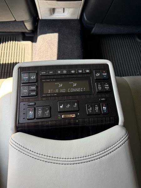 Used 2015 Lexus LS 460 L w/ Ultra Luxury Package AWD/4WD image 17