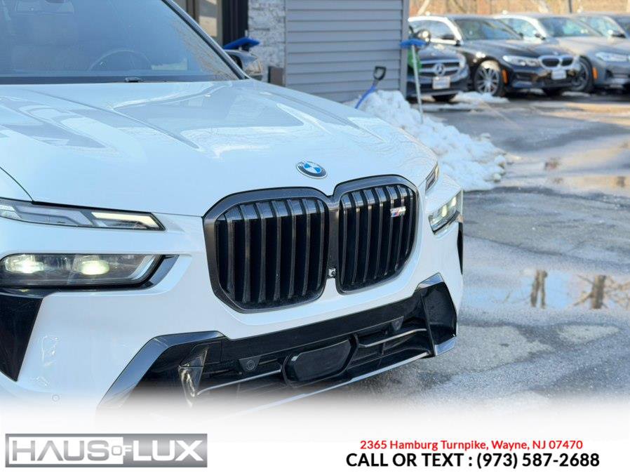 Used 2023 BMW X7 M60i image 9
