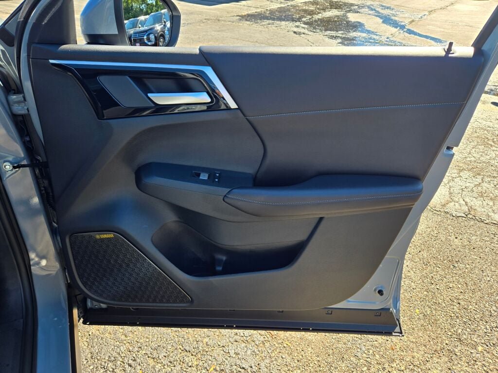 New 2026 Mitsubishi Outlander SE AWD/4WD image 6