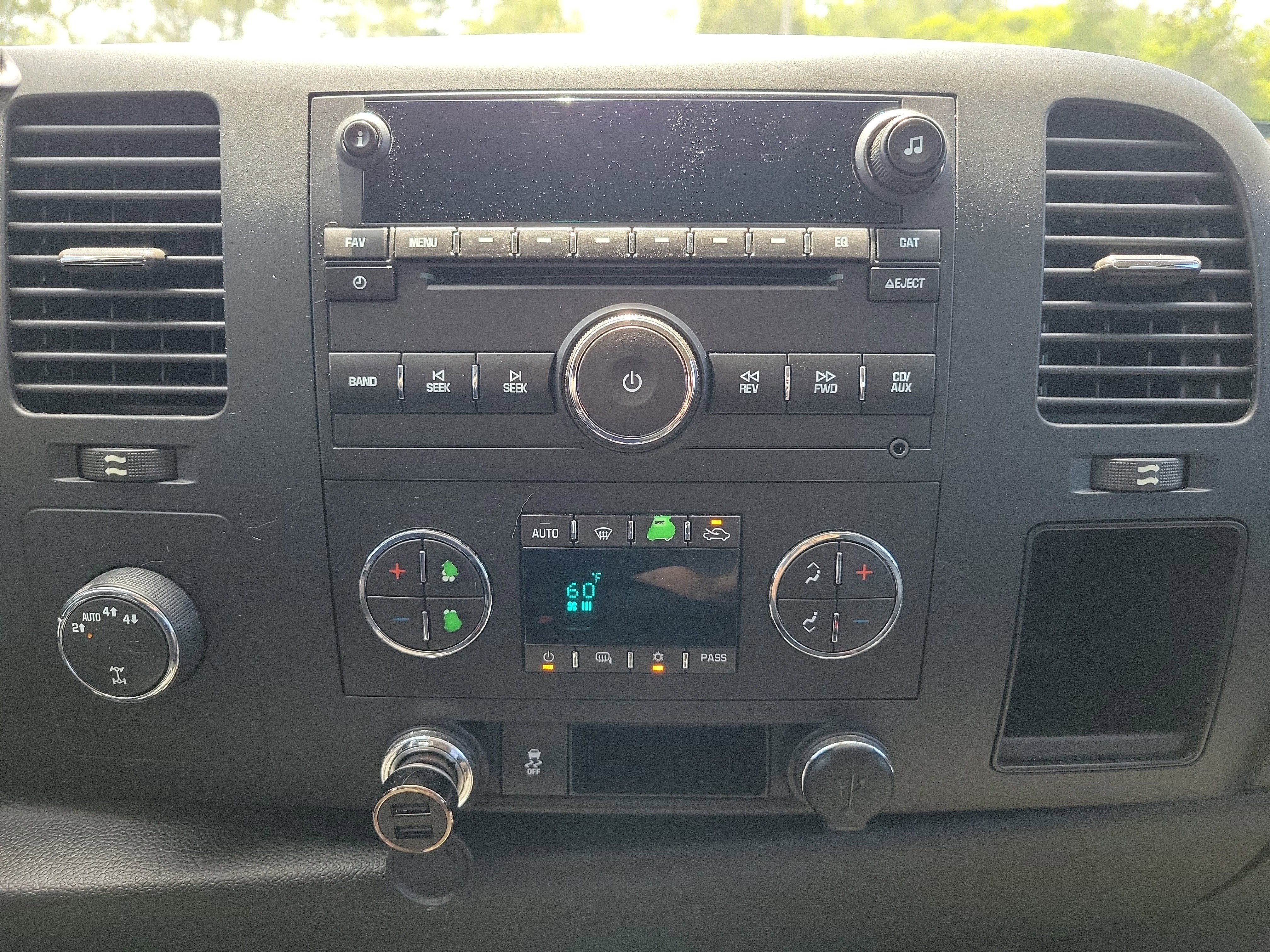 Used 2012 Chevrolet Silverado 1500 LT image 27