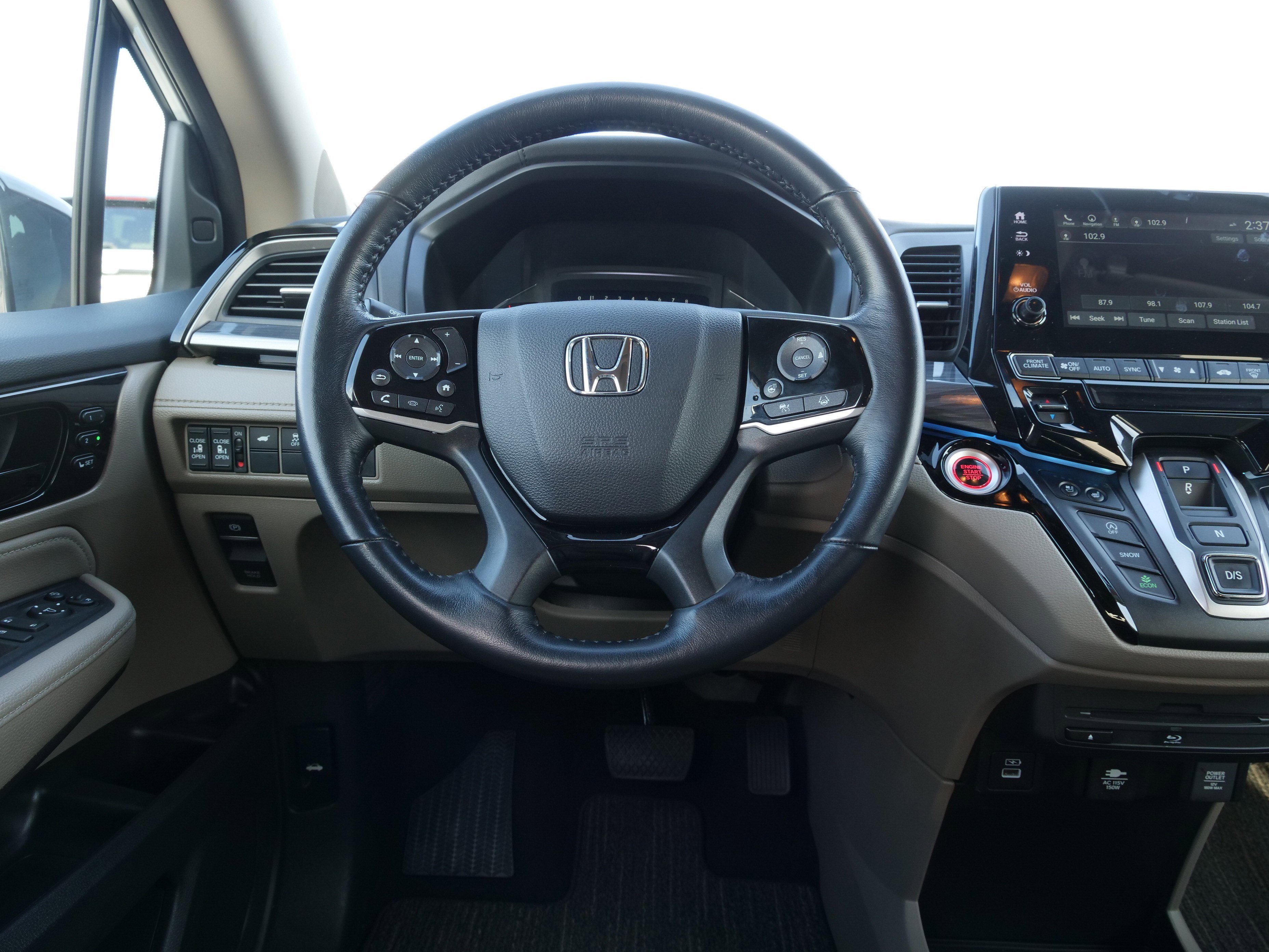 Used 2024 Honda Odyssey Elite image 22
