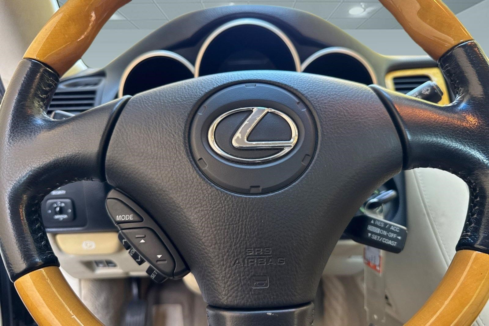 Used 2003 Lexus SC 430 Convertible RWD image 10