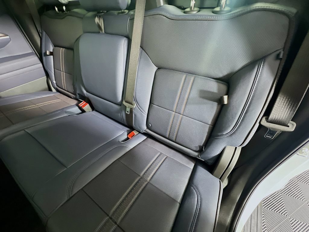 New 2026 Chevrolet Silverado 1500 High Country AWD/4WD image 26