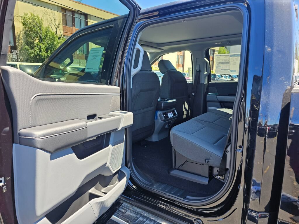 New 2026 Ford F150 XLT w/ Equipment Group 303A High AWD/4WD image 11