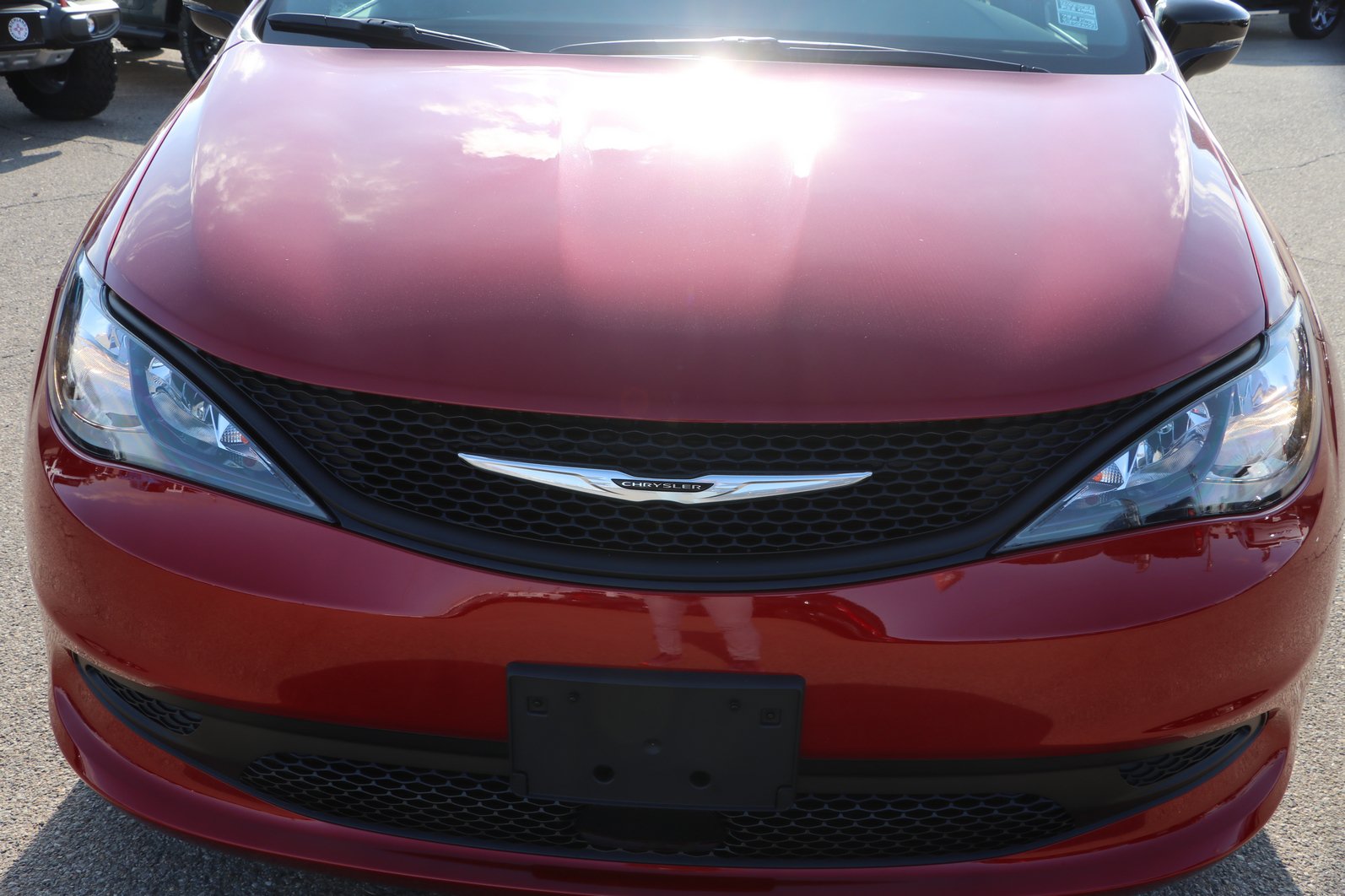 New 2027 Chrysler Pacifica LX FWD image 2