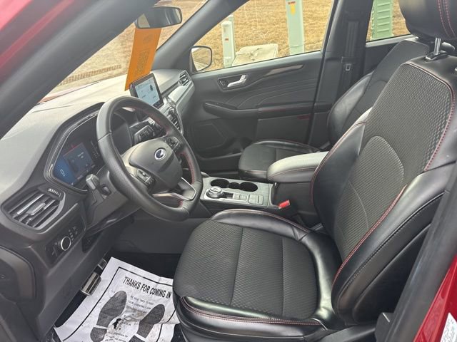 Used 2024 Ford Escape ST-Line image 13