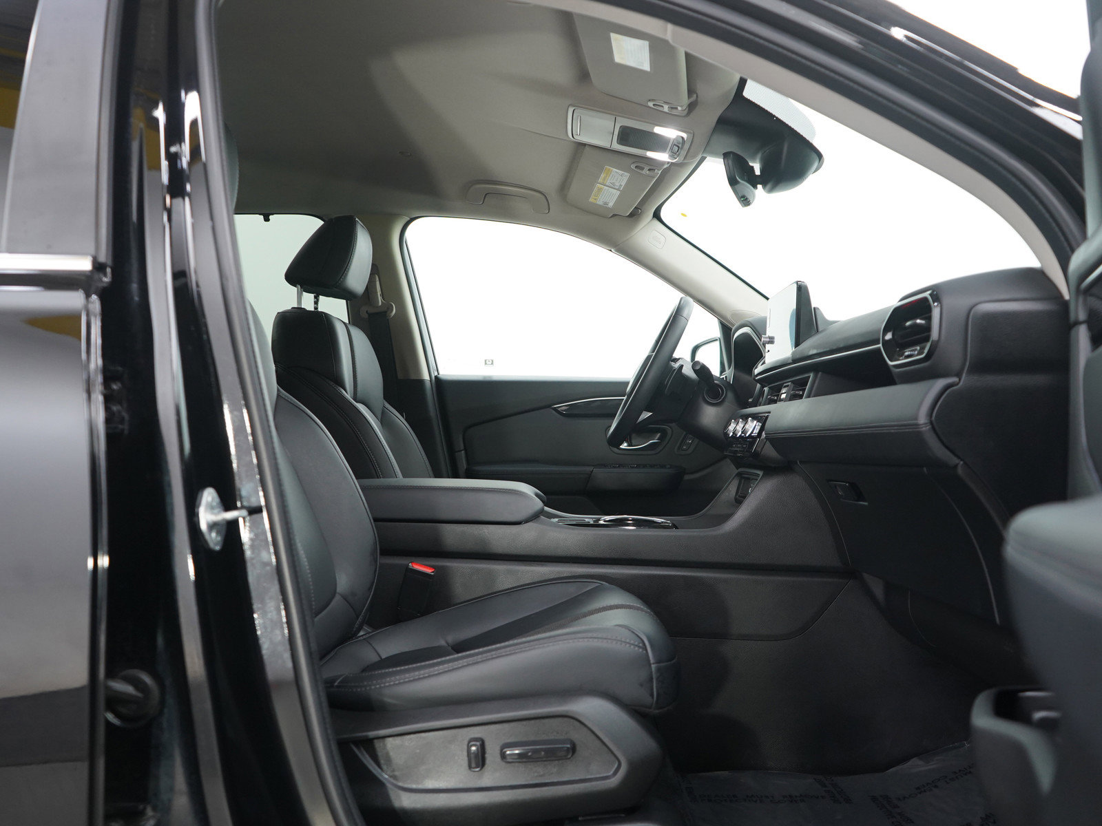 Used 2025 Honda Pilot EX-L image 12