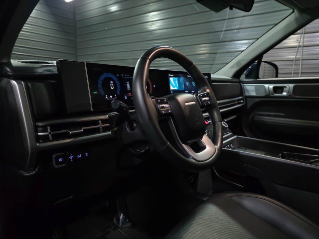 Used 2025 Hyundai Santa Fe SEL image 10