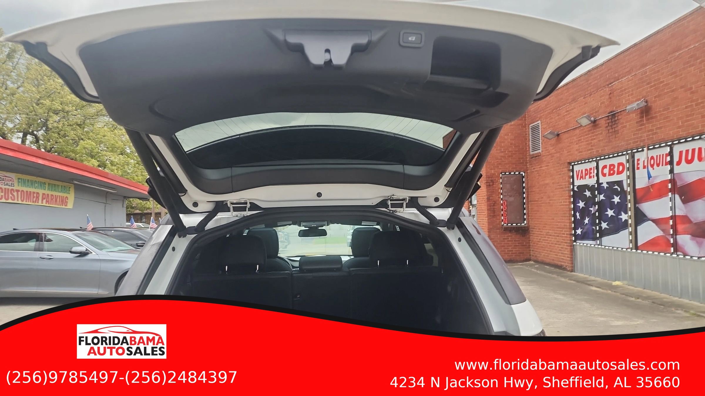 Used 2016 Land Rover Discovery Sport HSE image 16