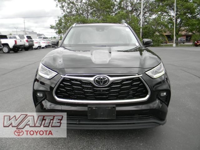 Used 2022 Toyota Highlander Limited AWD/4WD image 6
