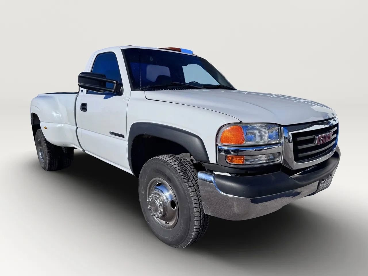 Used 2001 GMC Sierra 3500 SL AWD/4WD image 2