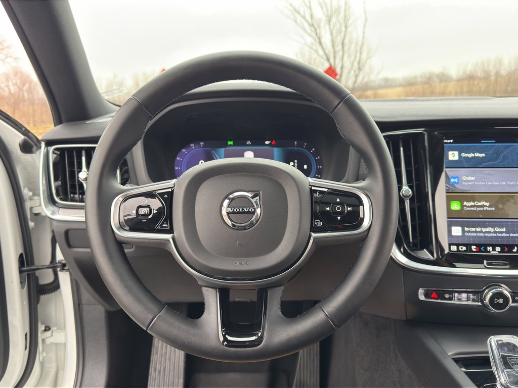 Used 2024 Volvo S60 B5 Plus w/ Climate Package image 32