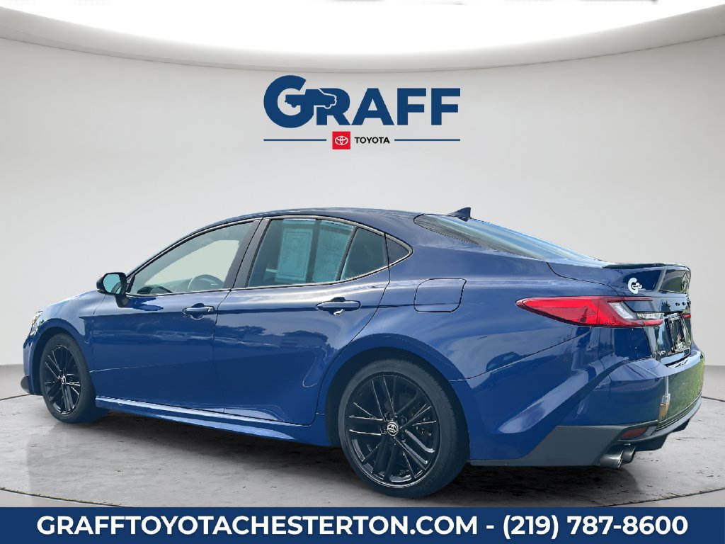 Used 2025 Toyota Camry SE FWD image 4