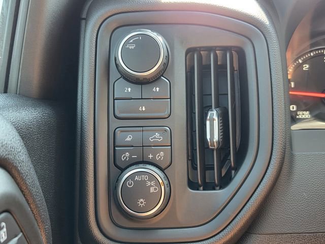 Used 2024 Chevrolet Silverado 2500 Custom w/ Custom Value Package image 21