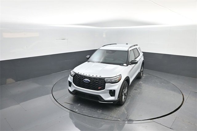 New 2026 Ford Explorer ST image 22