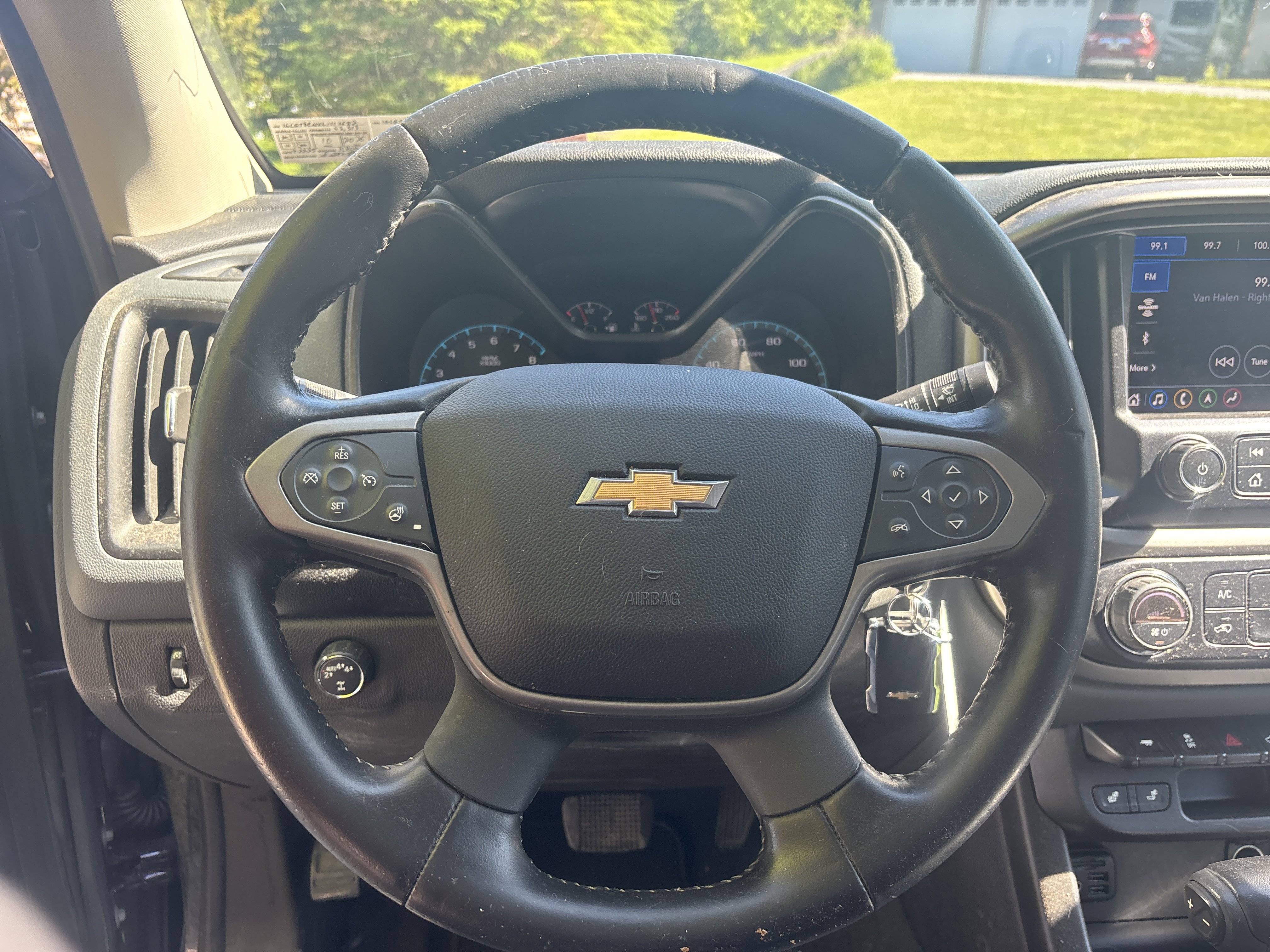 Used 2020 Chevrolet Colorado Z71 AWD/4WD image 18