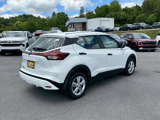 Used 2024 Nissan Kicks S FWD image 3