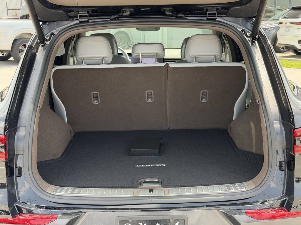 New 2026 Genesis GV70 2.5T Advanced AWD/4WD image 28