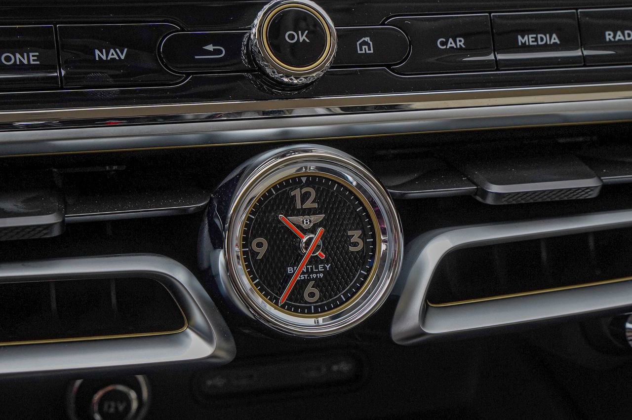 New 2026 Bentley Flying Spur Plug-In Hybrid image 29