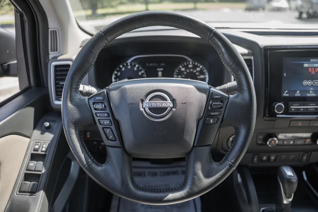 Used 2022 Nissan Frontier SV AWD/4WD image 24