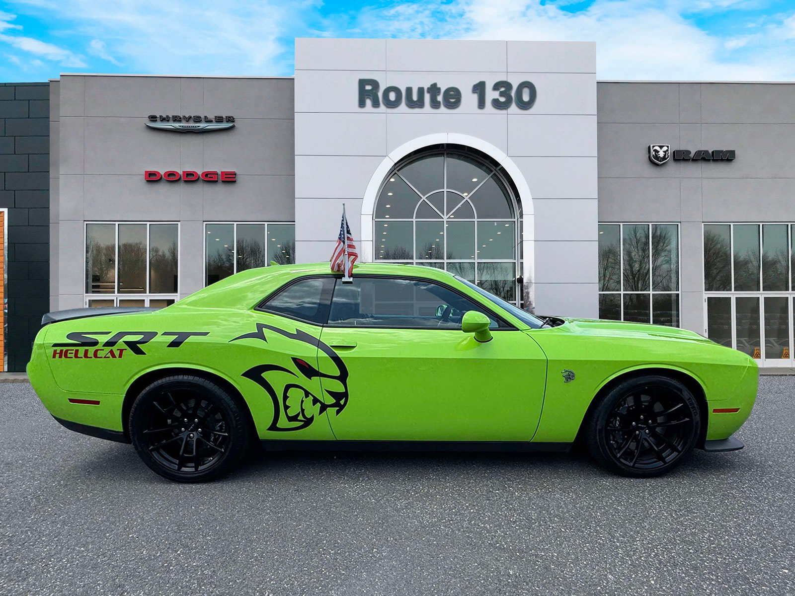 Used 2023 Dodge Challenger SRT Hellcat w/ Driver Convenience Group RWD image 5