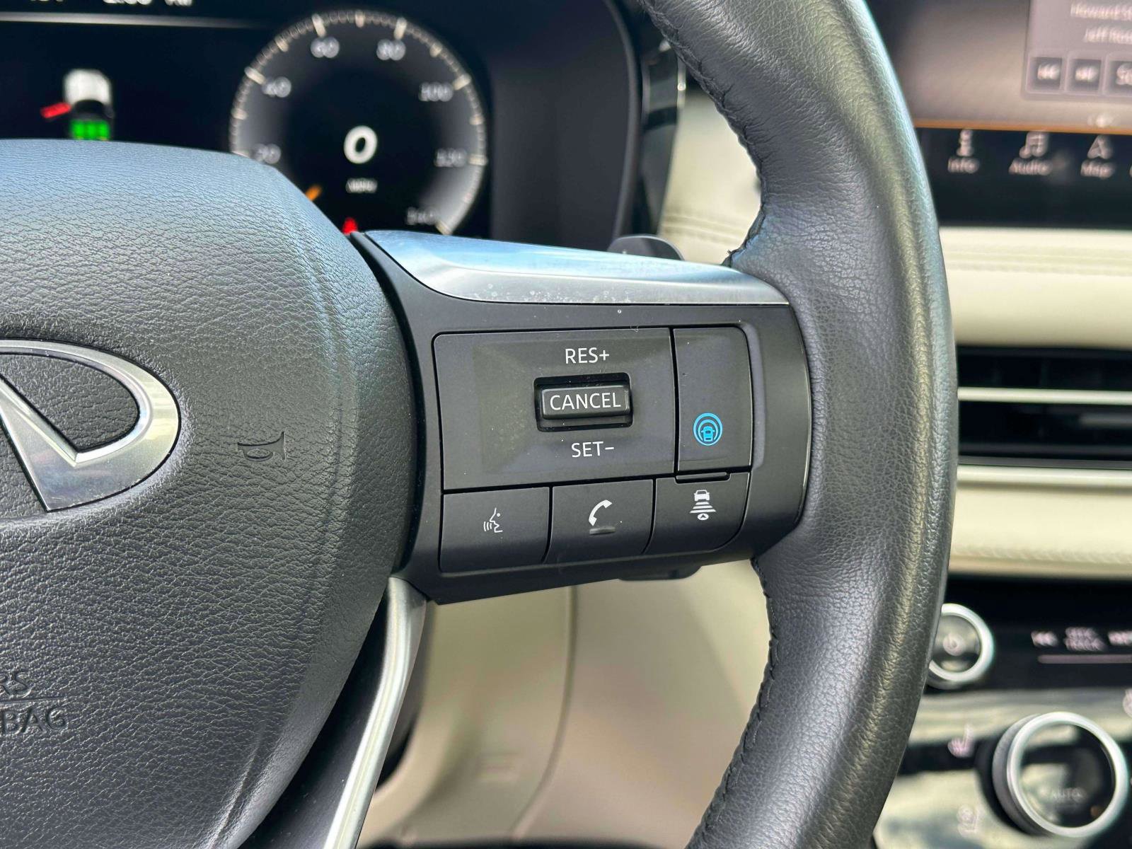 Used 2023 INFINITI QX60 Luxe w/ Cargo Package image 24