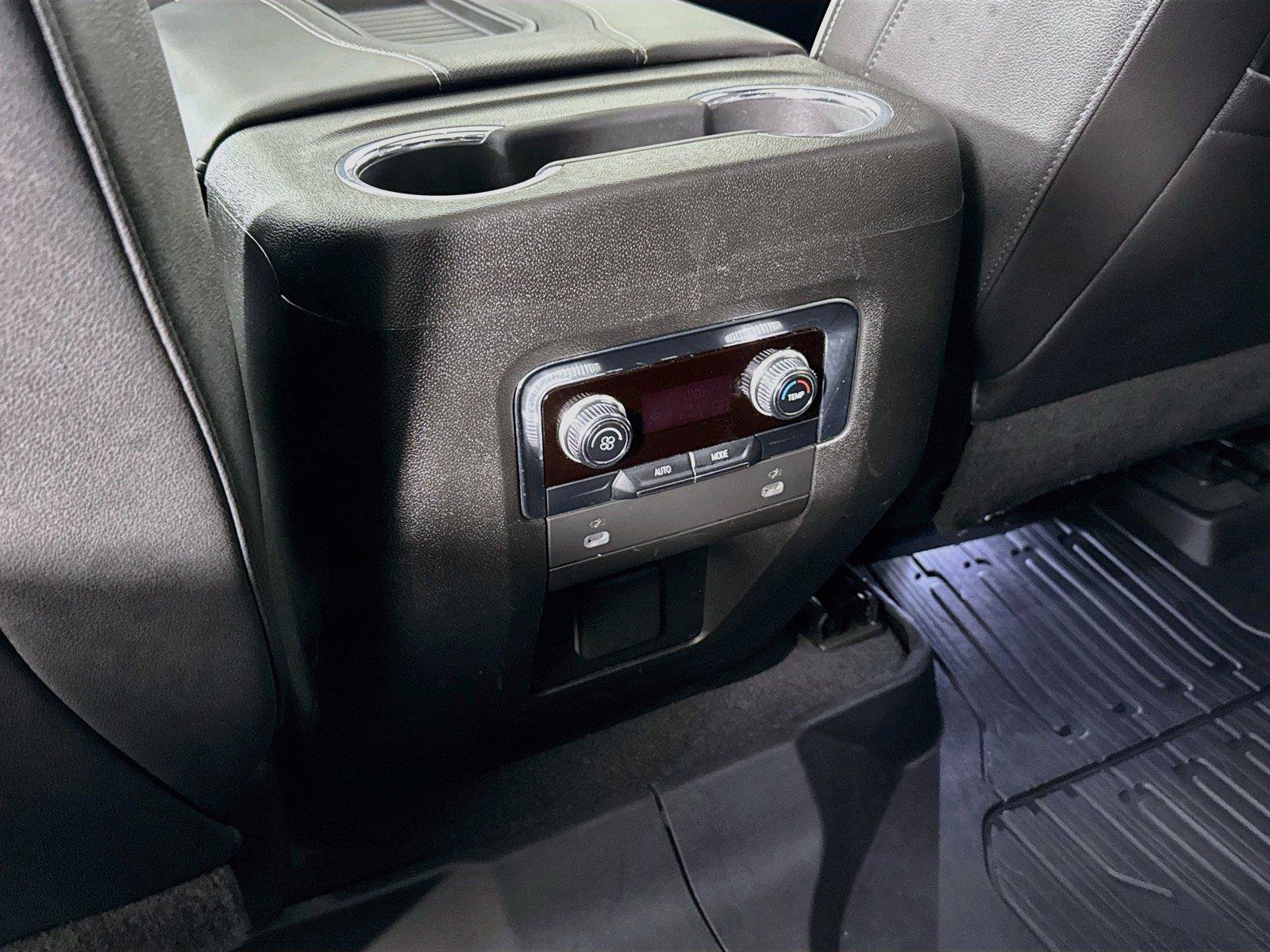 Used 2023 GMC Yukon SLT RWD image 37