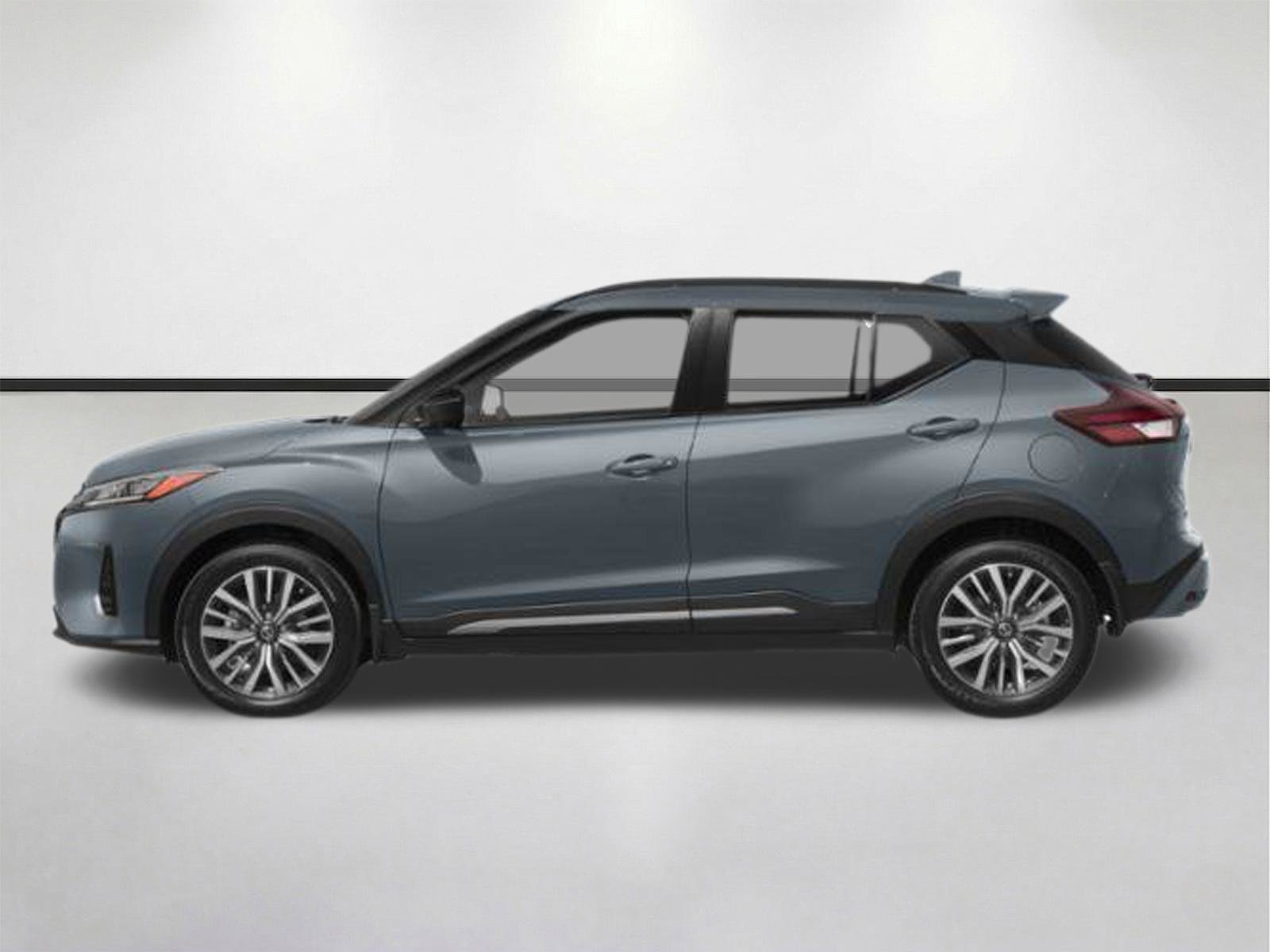 Used 2021 Nissan Kicks SR w/ Interior Electronics Package FWD image 3