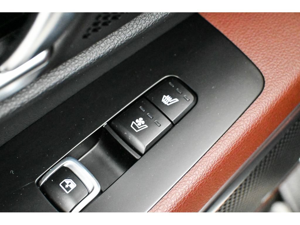 Used 2024 Kia Telluride SX Prestige AWD/4WD image 27