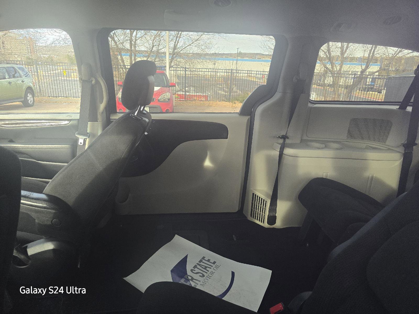 Used 2016 Dodge Grand Caravan SE w/ Quick Order Package 29E SE image 4