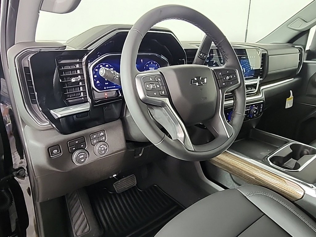 New 2026 Chevrolet Silverado 2500 LT image 18