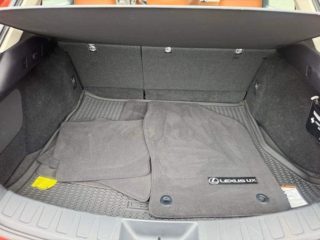 Used 2019 Lexus UX 200 w/ Accessory Package 2 image 38