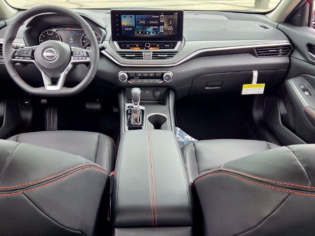 New 2026 Nissan Altima 2.5 SR FWD image 8
