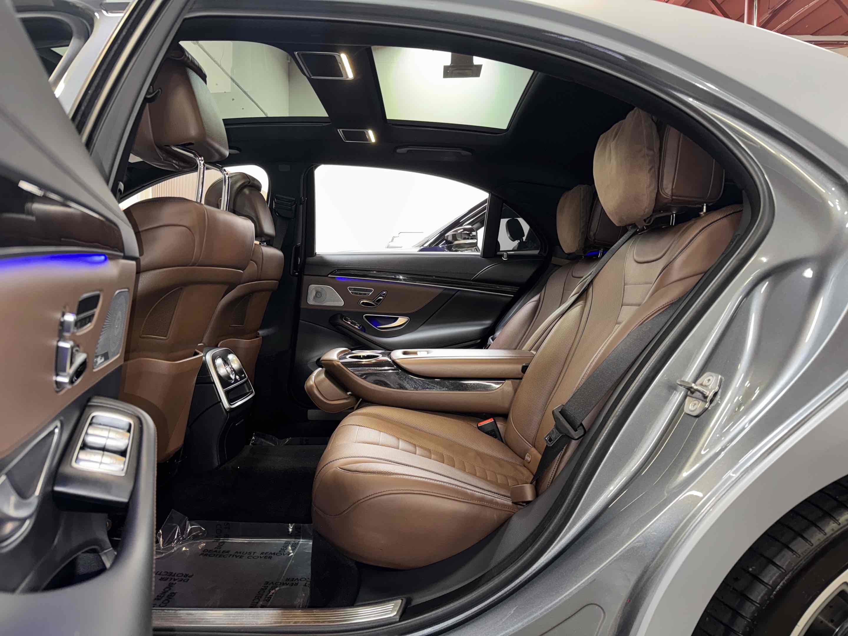 Used 2018 Mercedes-Benz S 560 Sedan image 8
