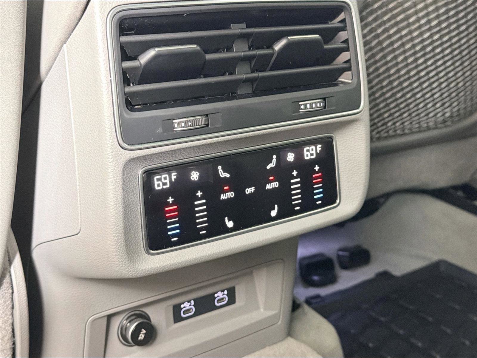 Used 2021 Audi Q7 3.0T Premium Plus w/ Executive Package AWD/4WD image 26