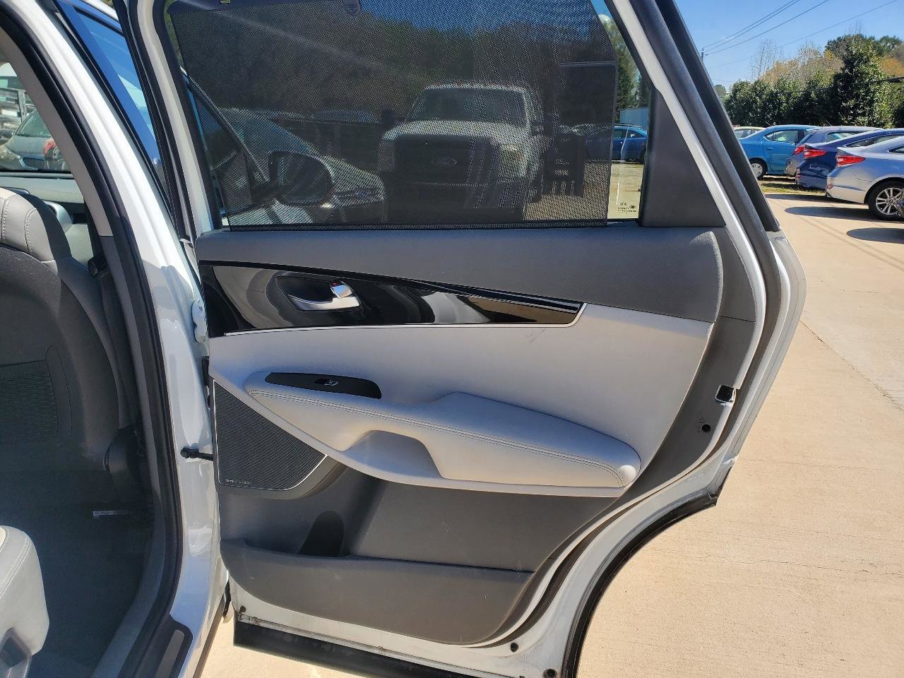 Used 2019 Kia Sorento SX w/ SX Touring Package image 7