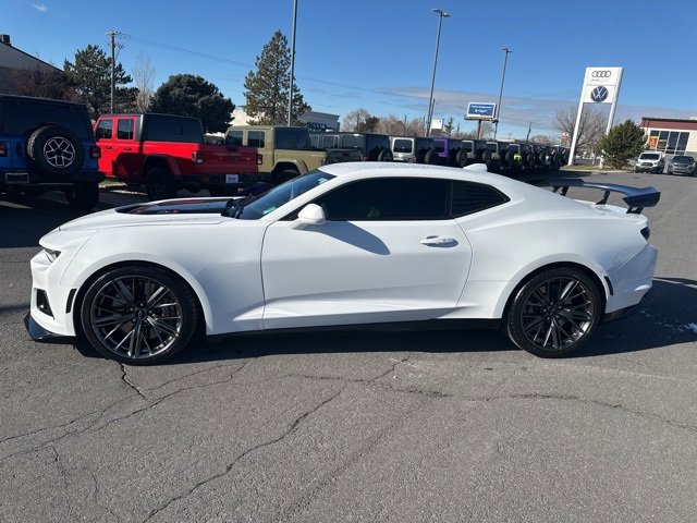 Used 2021 Chevrolet Camaro ZL1 image 4