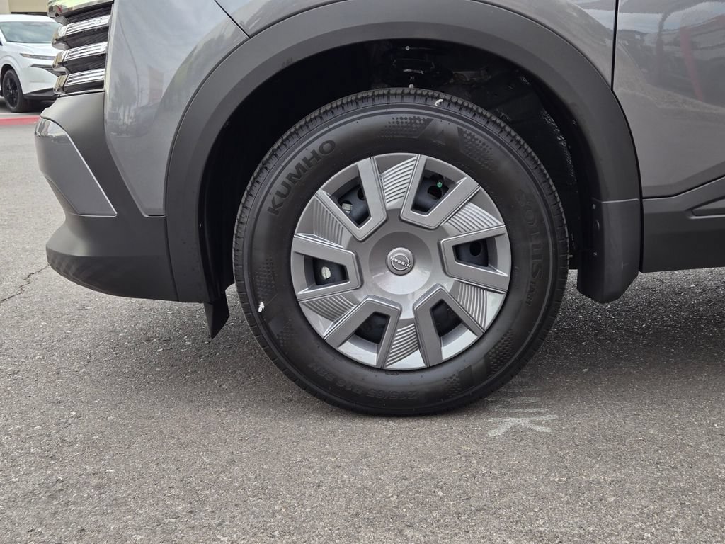 Used 2026 Nissan Kicks S FWD image 9