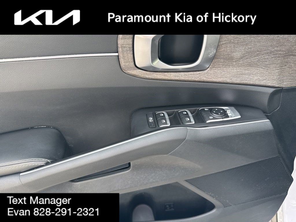Used 2022 Kia Sorento EX image 20